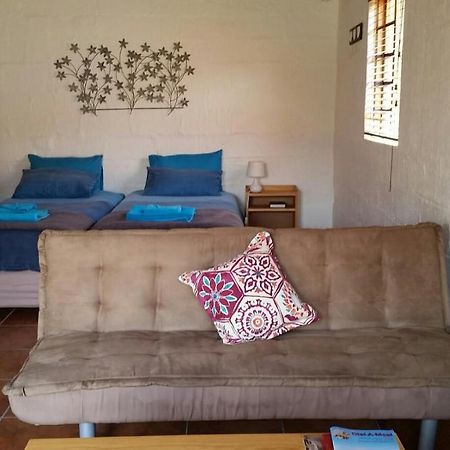 Walvis Bay Backpackers & Self-Catering 아파트 외부 사진